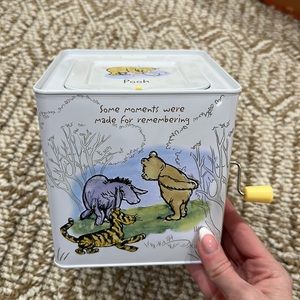 Disney Winnie the Pooh Jack in the Box